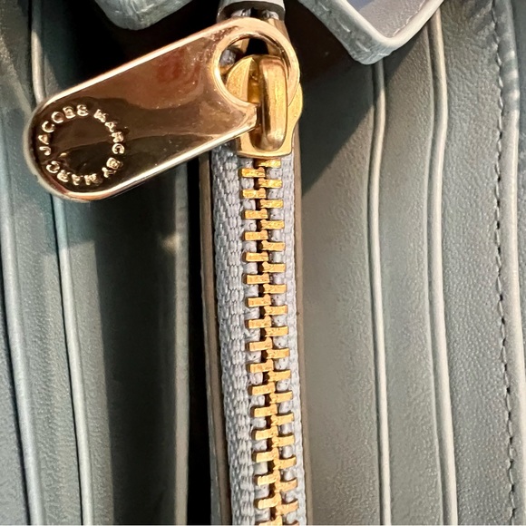 MARC JACOBS Leather Zip Around Clutch Wallet - Picture 9 of 9